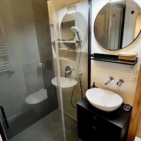 Apartamentlesznopl Family Friendly Lägenhet