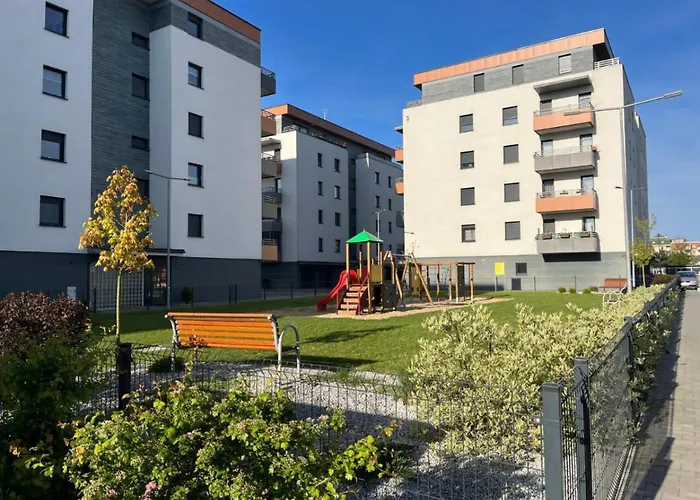 Family Friendly Apartment *